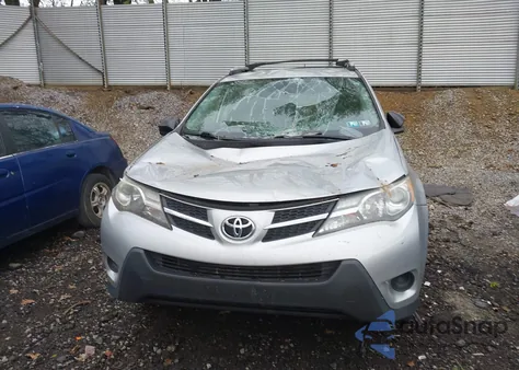 2015 Toyota Rav4 Le z USA, uszkodzony, nr VIN JTMBFREV7FJ023746